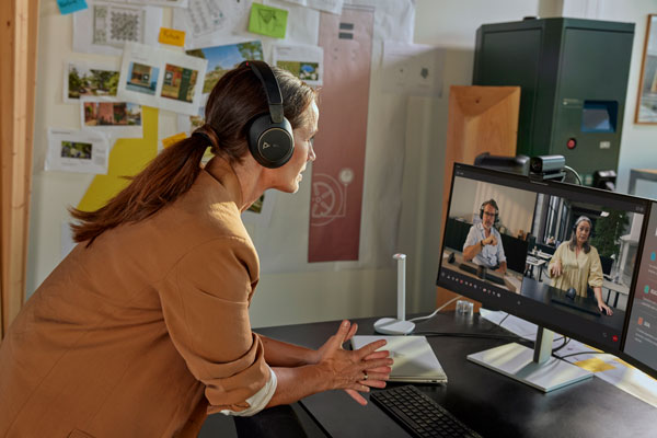 headset-promo-image