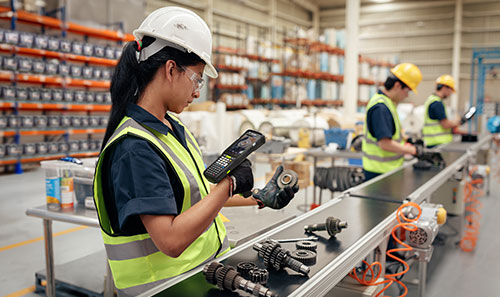 mc3400-mc3450-gun-photography-application-manufacturing-line-side-replenishment